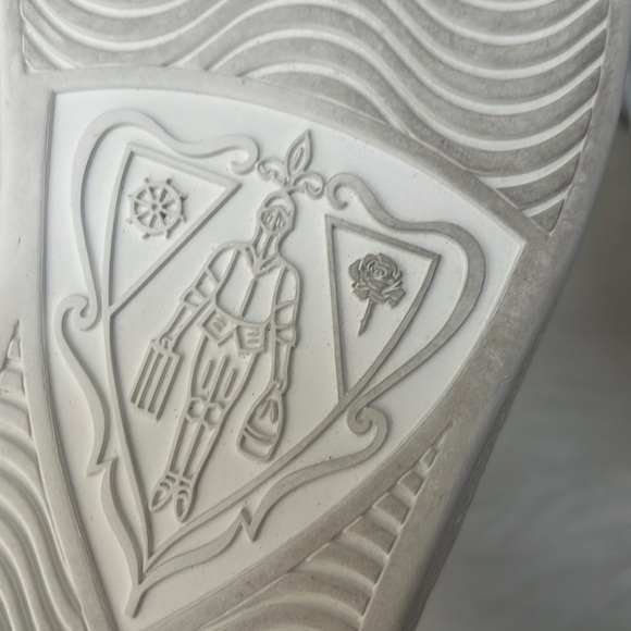 Like ๐ ๐ฏ%Auth Gucci Sneakers Ace Bee Embroidered High Top Gucci 10 / US 11 - Picture 5 of 14